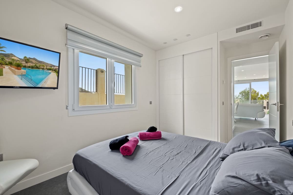 2 bedroom Apartment for sale in Benalmadena Costa with pool - € 535,000 (Ref: 9516282)