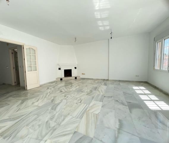 3 sypialnia Dom na sprzedaż w Arroyo de la Miel, Benalmádena z basenem garażem - 470 000 € (Ref: 9519099)