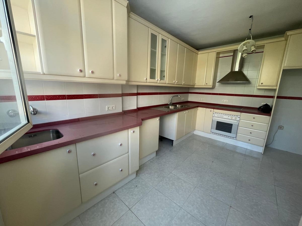 3 sypialnia Dom na sprzedaż w Arroyo de la Miel z basenem garażem - 470 000 € (Ref: 9519099)