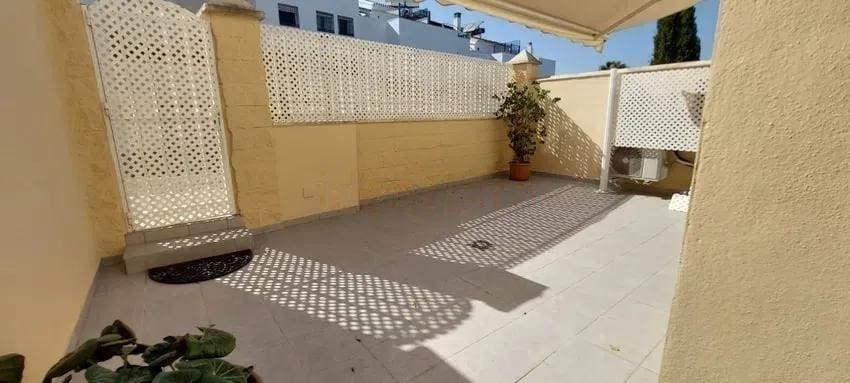 Casa de 4 habitaciones en Torremolinos en venta con piscina - 625.000 € (Ref: 9519101)