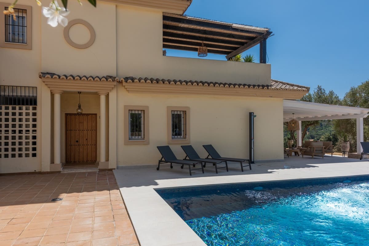 3 bedroom Apartment for sale in Sotogrande with pool - € 650,000 (Ref: 9519102)