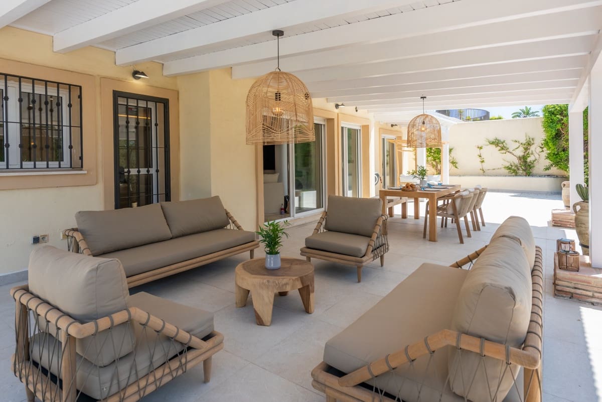 3 bedroom Apartment for sale in Sotogrande with pool - € 650,000 (Ref: 9519102)