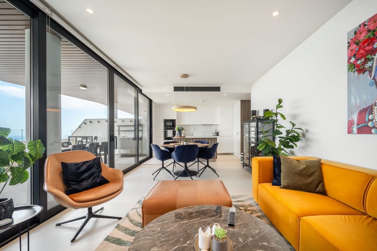 Apartamento de 2 habitaciones en Fuengirola en venta con piscina garaje - 659.000 € (Ref: 9519104)