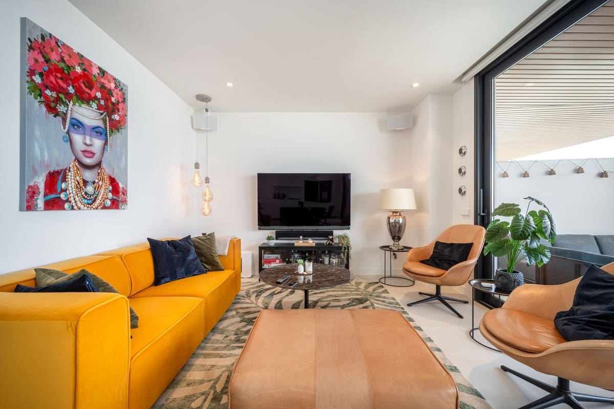 Apartamento de 2 habitaciones en Fuengirola en venta con piscina garaje - 659.000 € (Ref: 9519104)