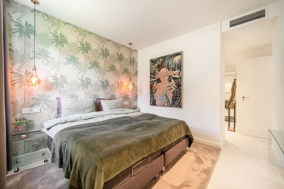 Apartamento de 2 habitaciones en Fuengirola en venta con piscina garaje - 659.000 € (Ref: 9519104)