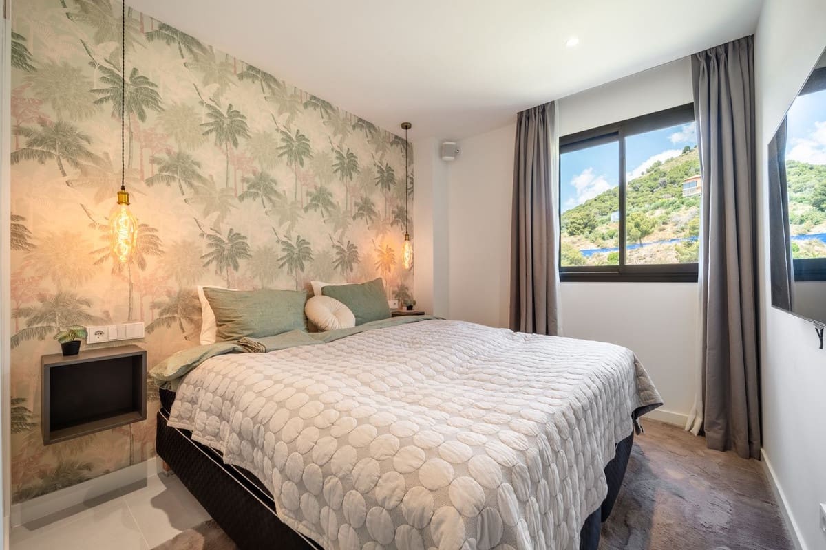 Apartamento de 2 habitaciones en Fuengirola en venta con piscina garaje - 659.000 € (Ref: 9519104)