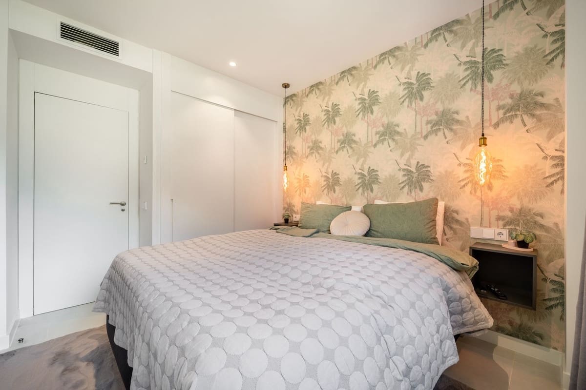 Apartamento de 2 habitaciones en Fuengirola en venta con piscina garaje - 659.000 € (Ref: 9519104)