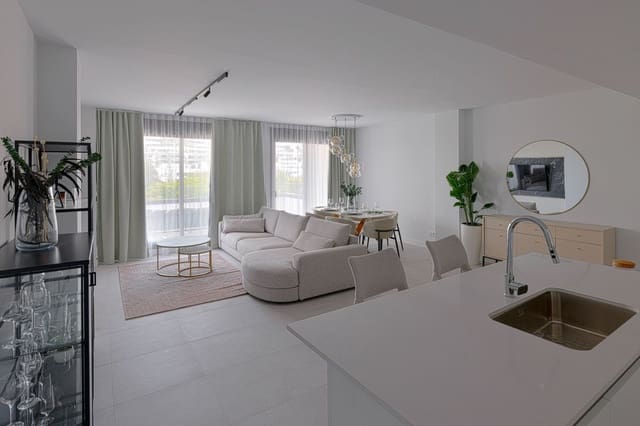 3 bedroom Apartment for sale in Centro, Estepona with pool - € 690,000 (Ref: 9519105)