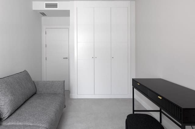 3 bedroom Apartment for sale in Centro, Estepona with pool - € 690,000 (Ref: 9519105)