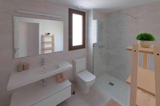 3 bedroom Apartment for sale in Centro, Estepona with pool - € 690,000 (Ref: 9519105)