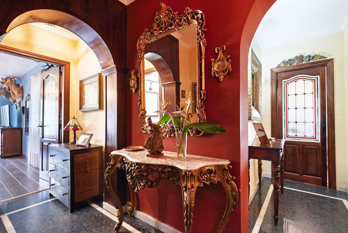 3 bedroom Villa for sale in Alhaurin el Grande with pool - € 1,000,000 (Ref: 9520932)