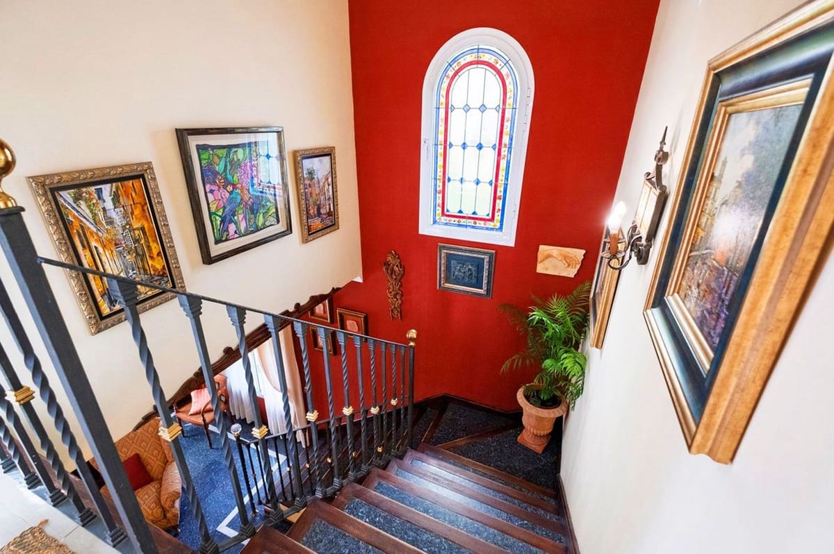 3 bedroom Villa for sale in Alhaurin el Grande with pool - € 1,000,000 (Ref: 9520932)