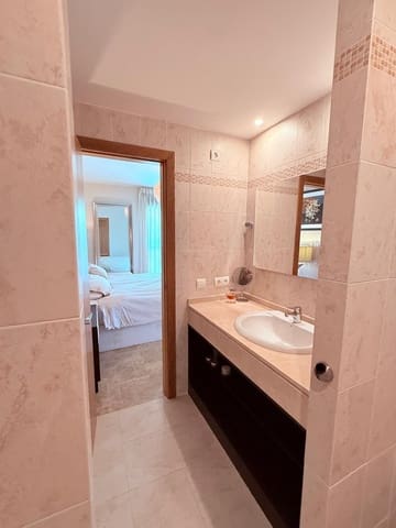 Ático de 3 habitaciones en Centro, Estepona en venta con piscina - 495.000 € (Ref: 9524470)