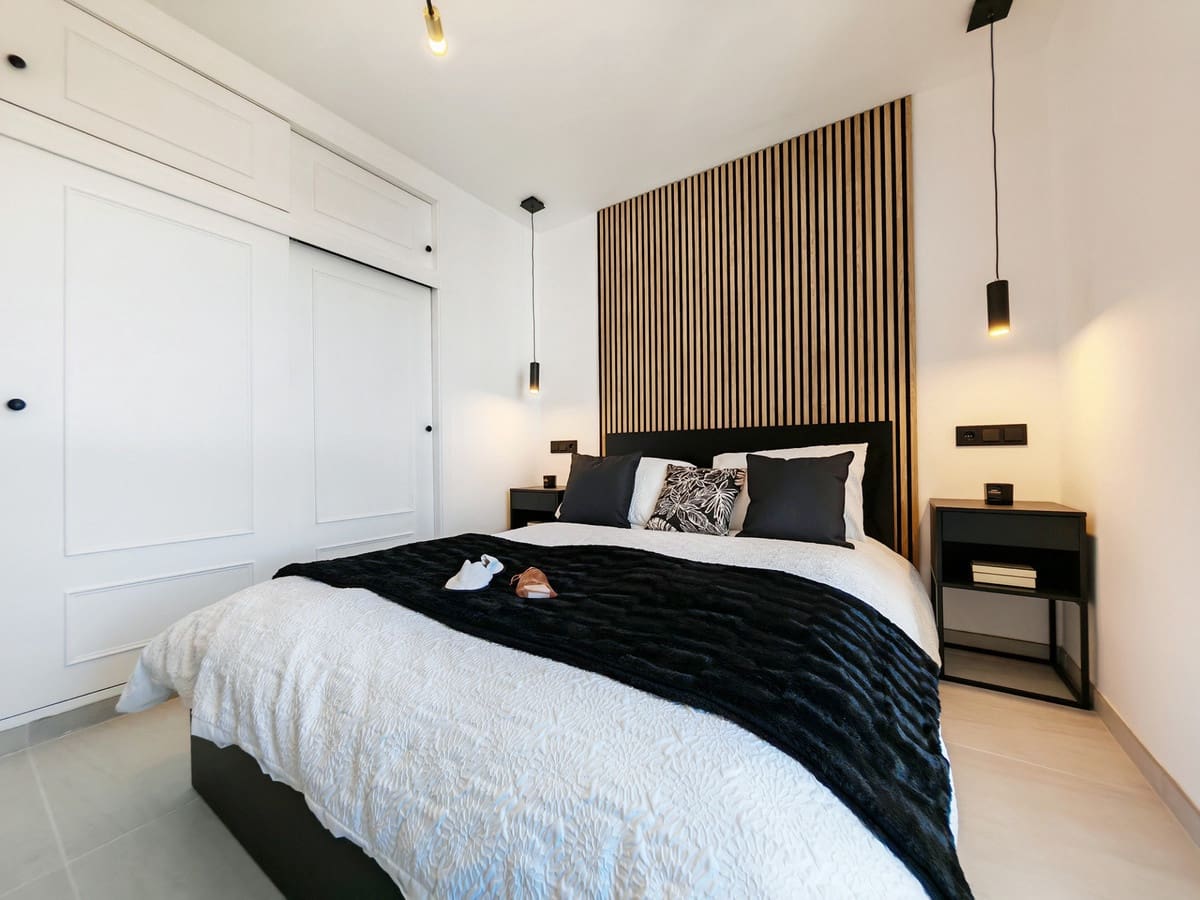 3 makuuhuone Kattohuoneisto myytävänä paikassa Estepona mukana uima-altaan - 425 000 € (Ref: 9527998)