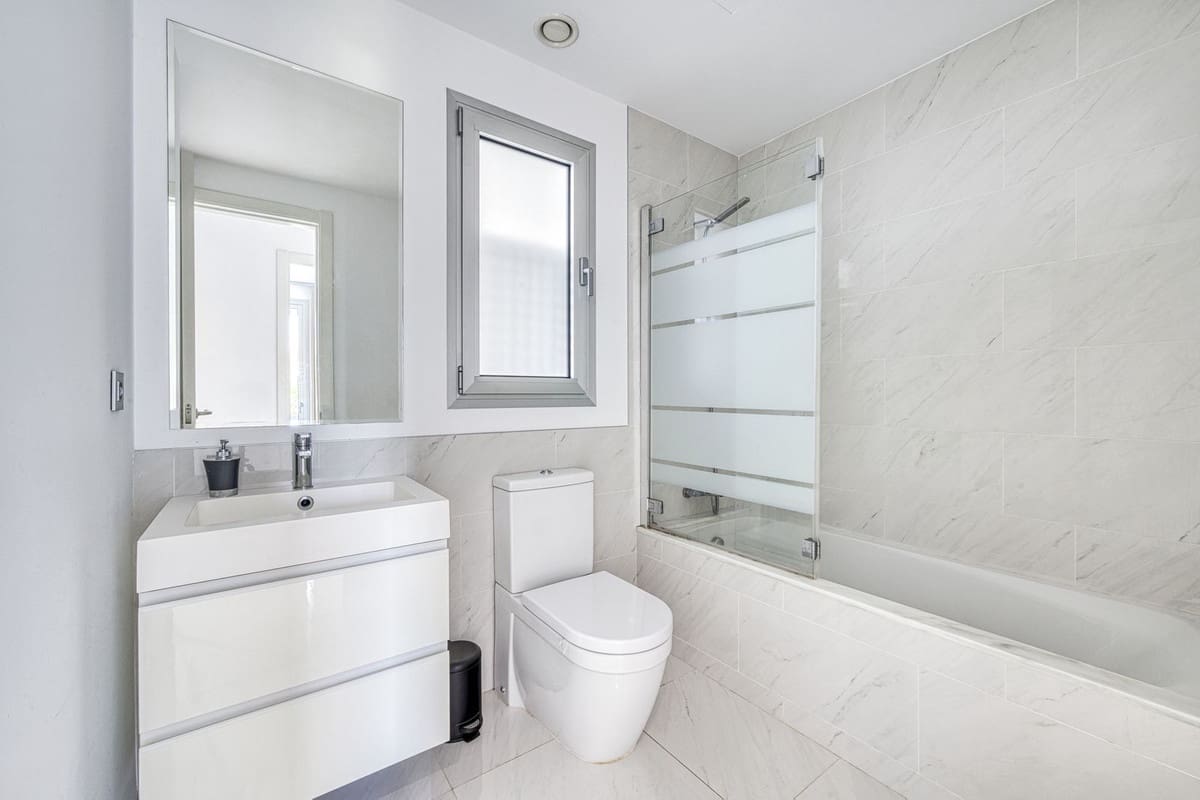 3 sypialnia Apartament na sprzedaż w Bel-Air z basenem - 500 000 € (Ref: 9528002)