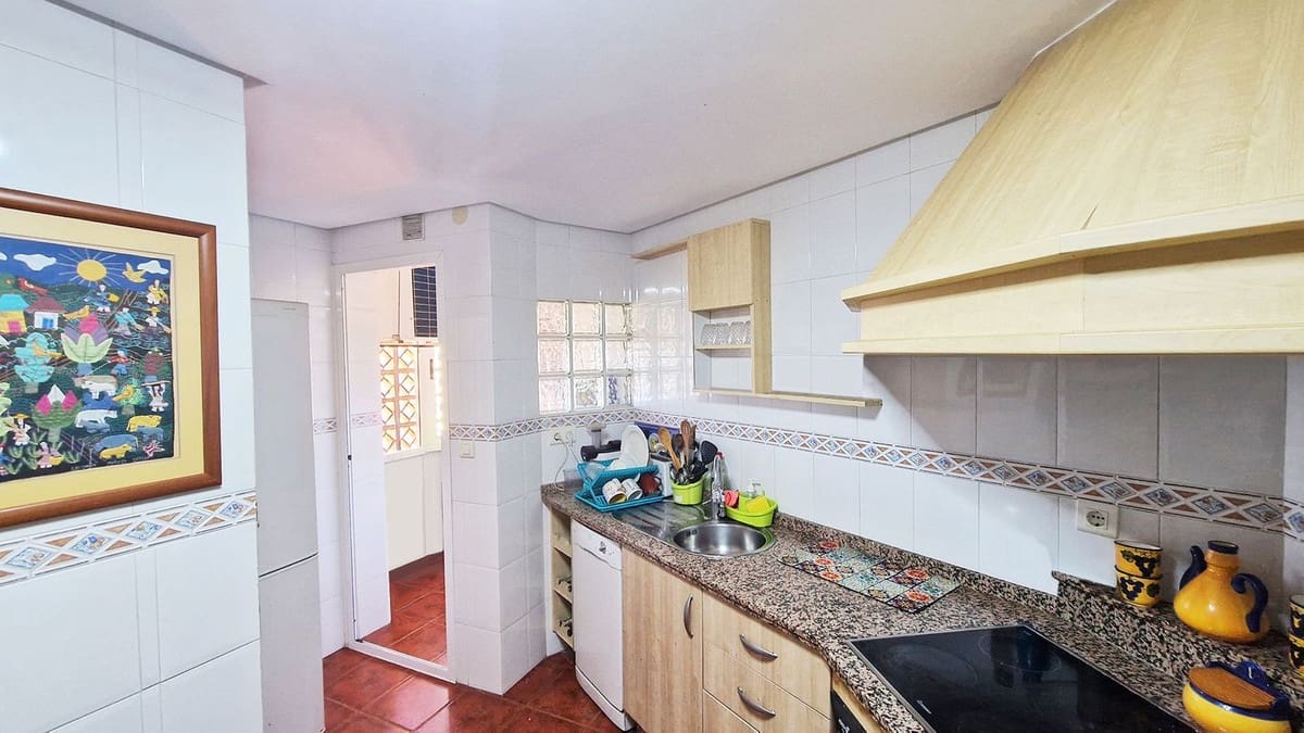 3 soveværelse Lejlighed til salg i Arroyo de la Miel med swimmingpool - € 525.000 (Ref: 9528003)