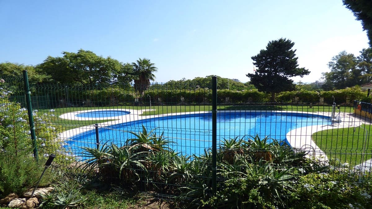 3 soveværelse Lejlighed til salg i Arroyo de la Miel med swimmingpool - € 525.000 (Ref: 9528003)