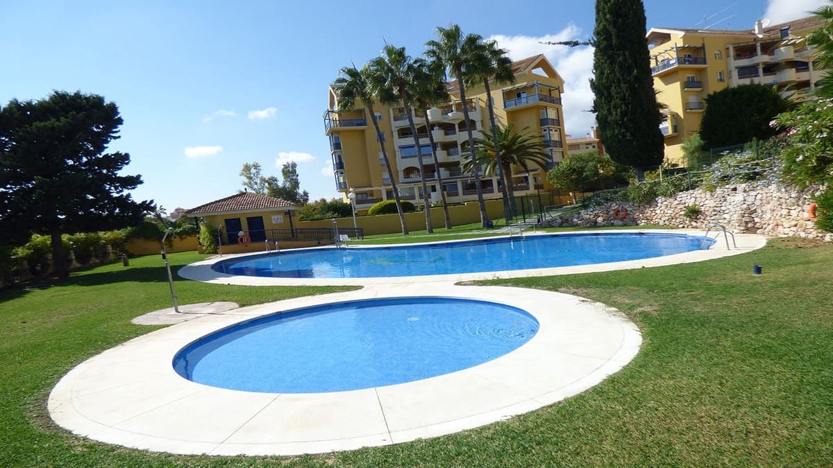 3 soveværelse Lejlighed til salg i Arroyo de la Miel med swimmingpool - € 525.000 (Ref: 9528003)