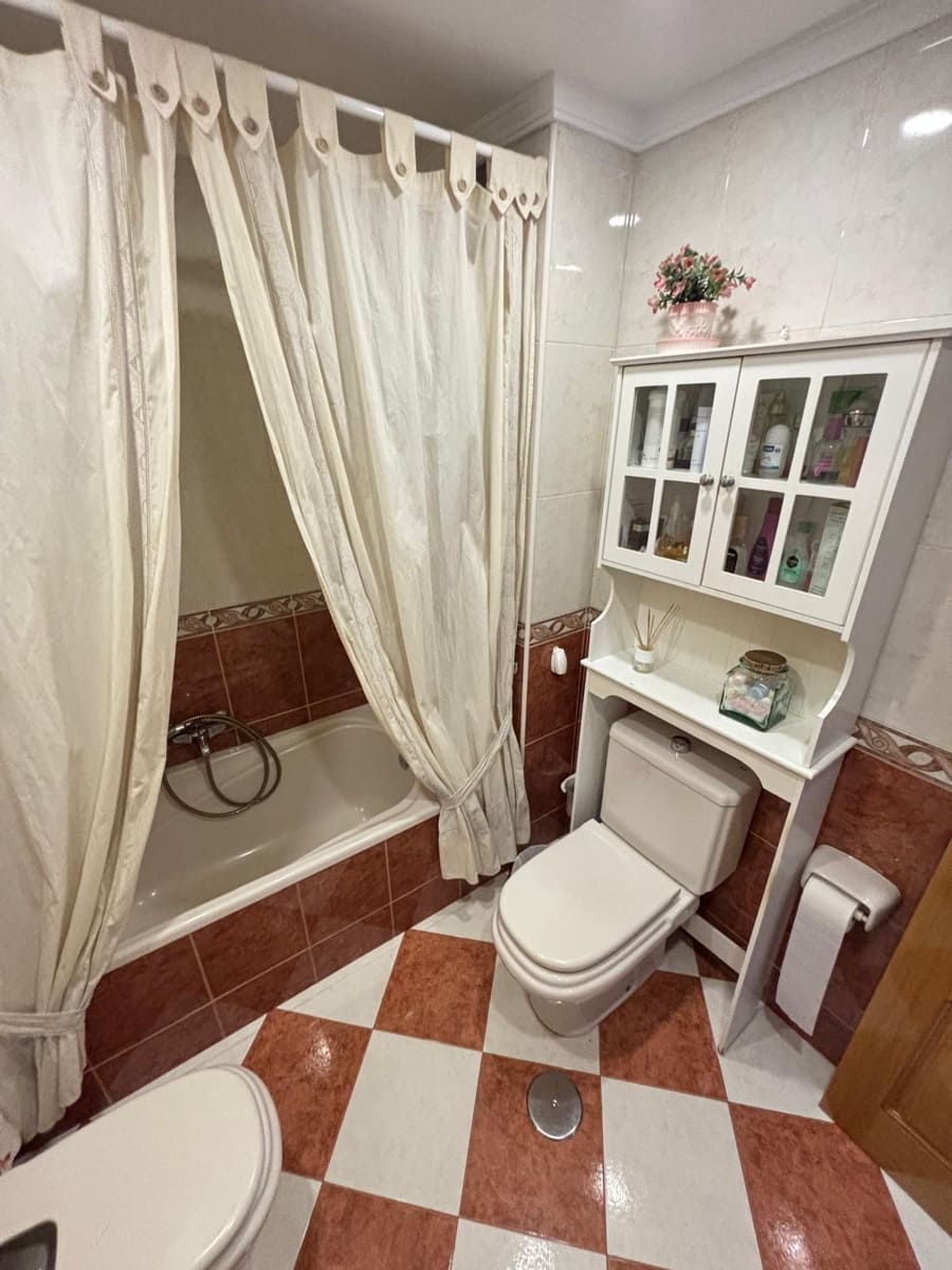 4 soverom Leilighet til salgs i Malaga by - € 690 000 (Ref: 9528004)