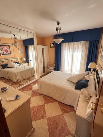 4 soverom Leilighet til salgs i Centro Historico, Málaga by - € 690 000 (Ref: 9528004)
