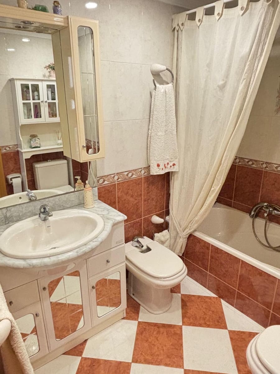 4 soverom Leilighet til salgs i Malaga by - € 690 000 (Ref: 9528004)