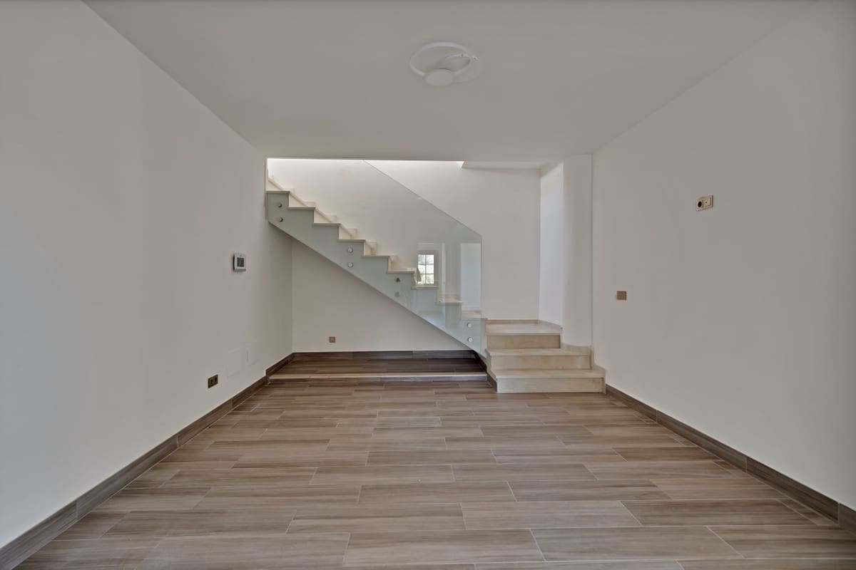 3 quarto Moradia para venda em Marbella com piscina - 990 000 € (Ref: 9528005)