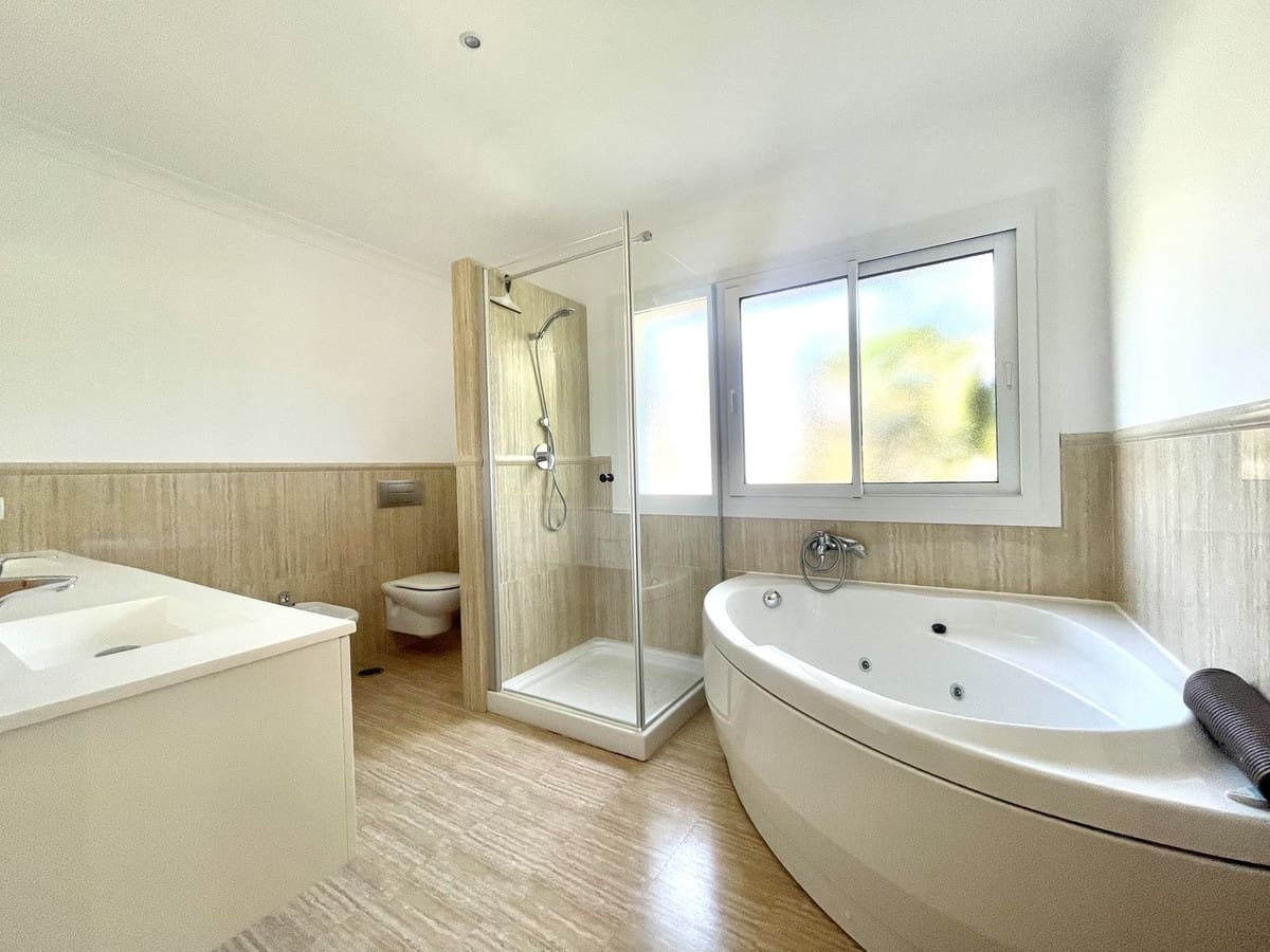 4 sypialnia Willa na sprzedaż w Mijas Golf z basenem garażem - 999 999 € (Ref: 9528006)