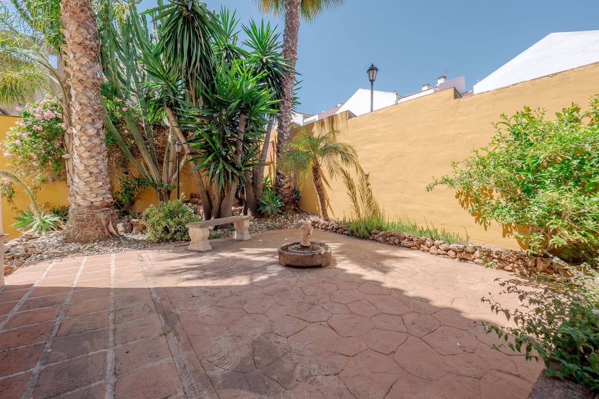 Chalet de 5 habitaciones en Alhaurín el Grande en venta con piscina garaje - 695.000 € (Ref: 9530901)