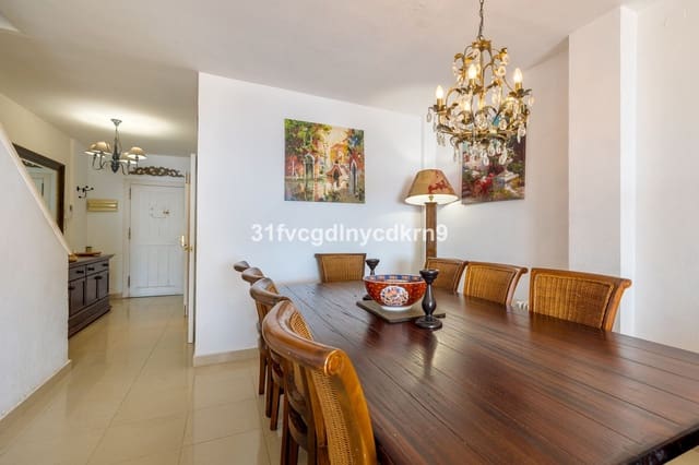 4 Zimmer Haus zu verkaufen in Centro, Estepona mit Pool - 745.000 € (Ref: 9530902)