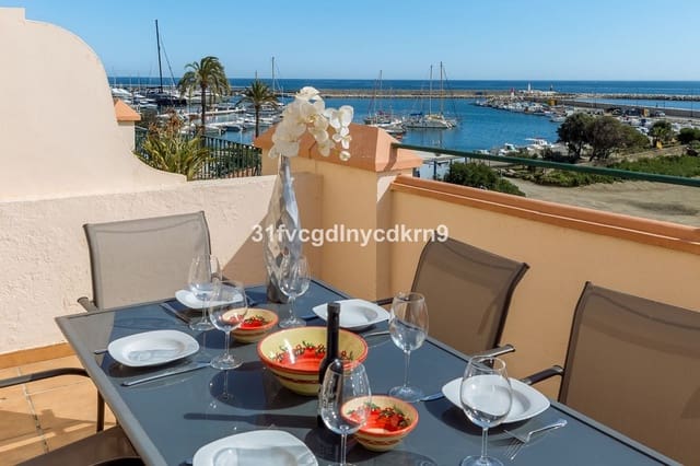 4 chambre Maison de Ville à vendre à Centro, Estepona avec piscine - 745 000 € (Ref: 9530902)