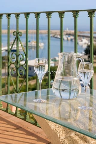 4 chambre Maison de Ville à vendre à Centro, Estepona avec piscine - 745 000 € (Ref: 9530902)