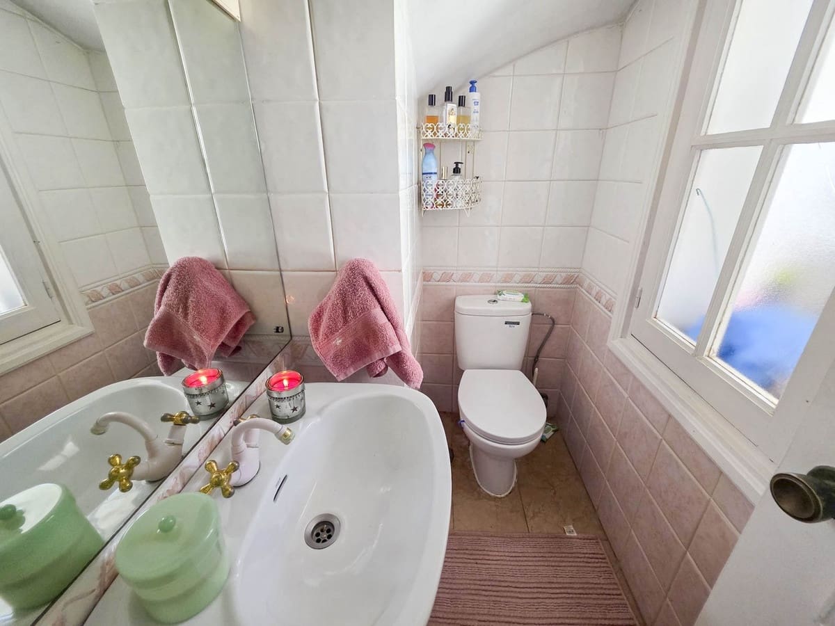 2 Zimmer Haus zu verkaufen in El Paraiso mit Pool - 695.000 € (Ref: 9536078)