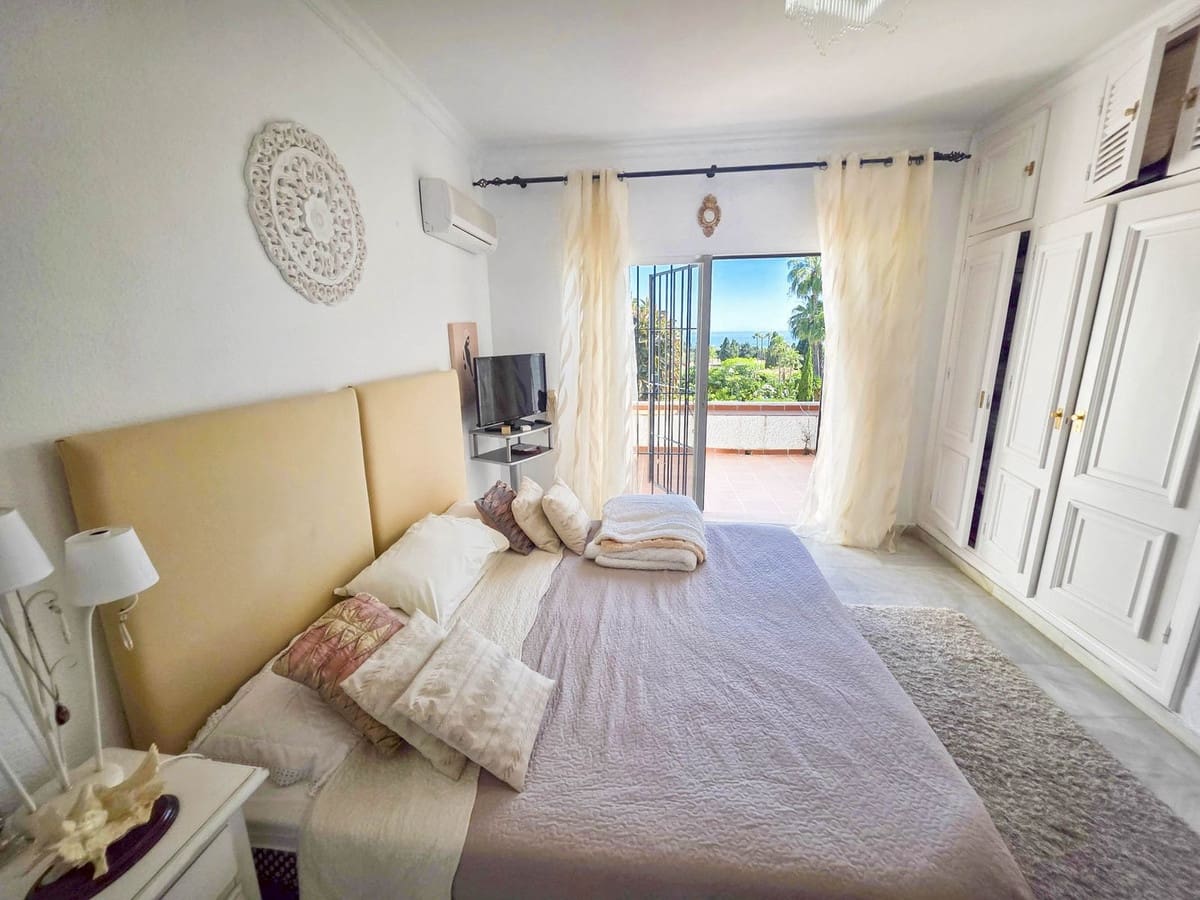 2 Zimmer Haus zu verkaufen in El Paraiso mit Pool - 695.000 € (Ref: 9536078)