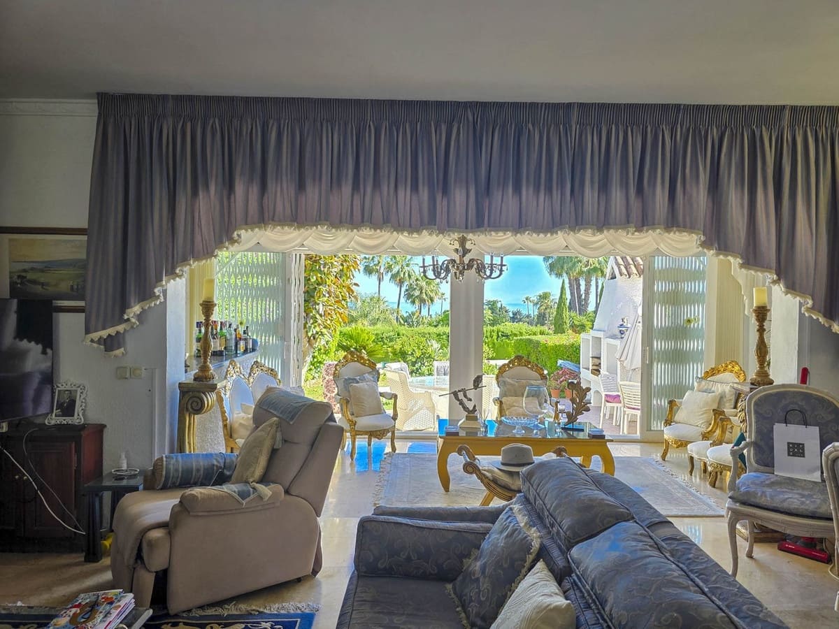 2 Zimmer Haus zu verkaufen in El Paraiso mit Pool - 695.000 € (Ref: 9536078)