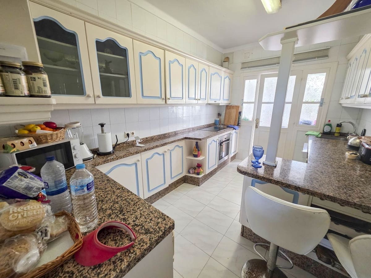 2 Zimmer Haus zu verkaufen in El Paraiso mit Pool - 695.000 € (Ref: 9536078)