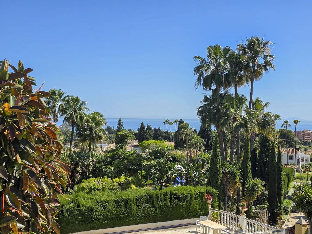 2 Zimmer Haus zu verkaufen in El Paraiso mit Pool - 695.000 € (Ref: 9536078)