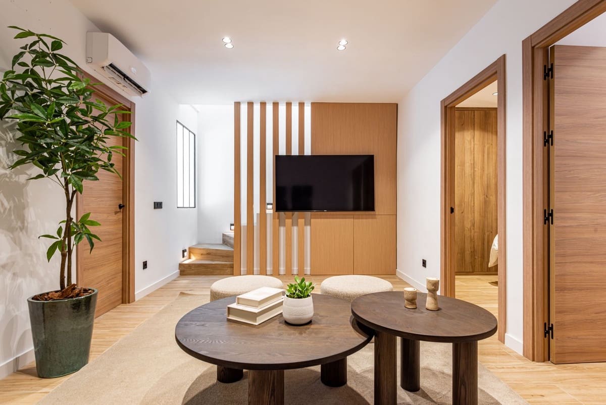 4 quarto Casa em Banda para venda em Nueva Andalucia com piscina garagem - 899 000 € (Ref: 9536079)