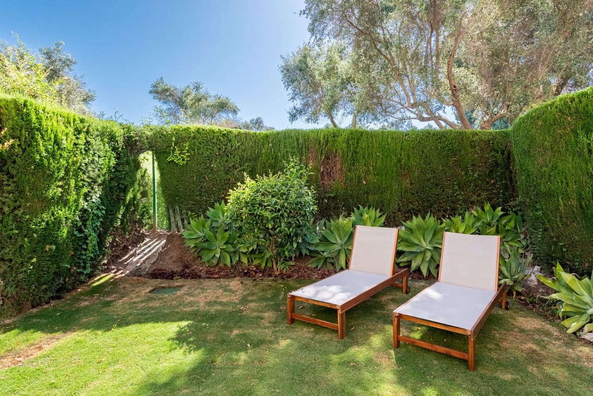 4 quarto Casa em Banda para venda em Nueva Andalucia com piscina garagem - 899 000 € (Ref: 9536079)