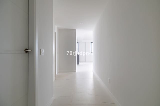 3 soveværelse Lejlighed til salg i Casares Pueblo, Casares med swimmingpool garage - € 745.000 (Ref: 9536812)