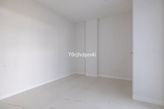 3 soveværelse Lejlighed til salg i Casares Pueblo, Casares med swimmingpool garage - € 745.000 (Ref: 9536812)