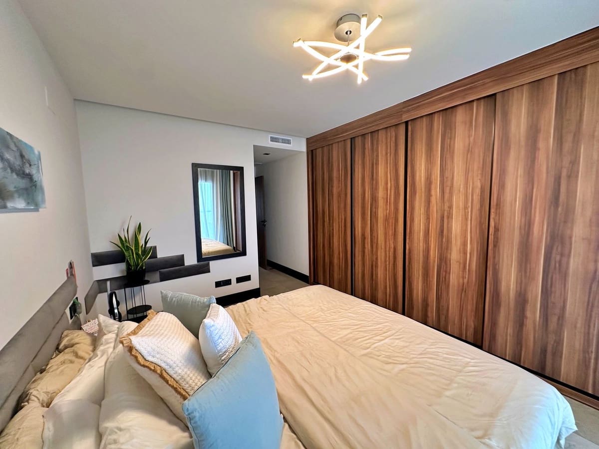 2 bedroom Apartment for sale in Nueva Andalucia with pool garage - € 700,000 (Ref: 9539917)