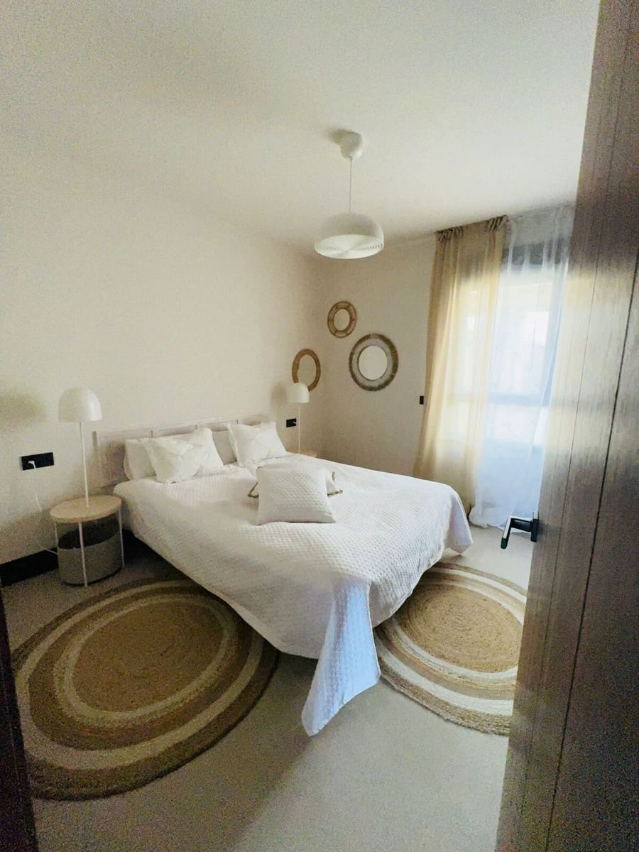 2 bedroom Apartment for sale in Nueva Andalucia with pool garage - € 700,000 (Ref: 9539917)