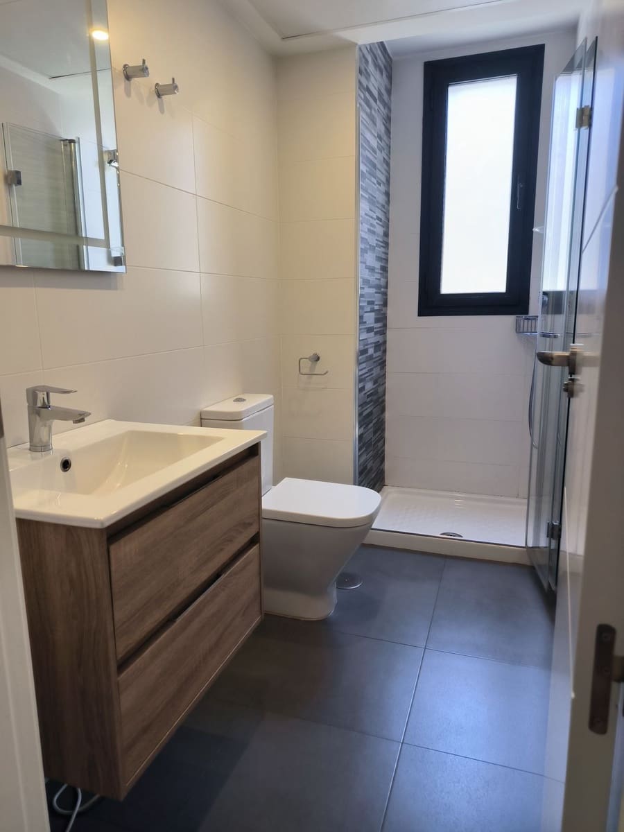 3 bedroom Penthouse for sale in Estepona with pool garage - € 700,000 (Ref: 9539918)