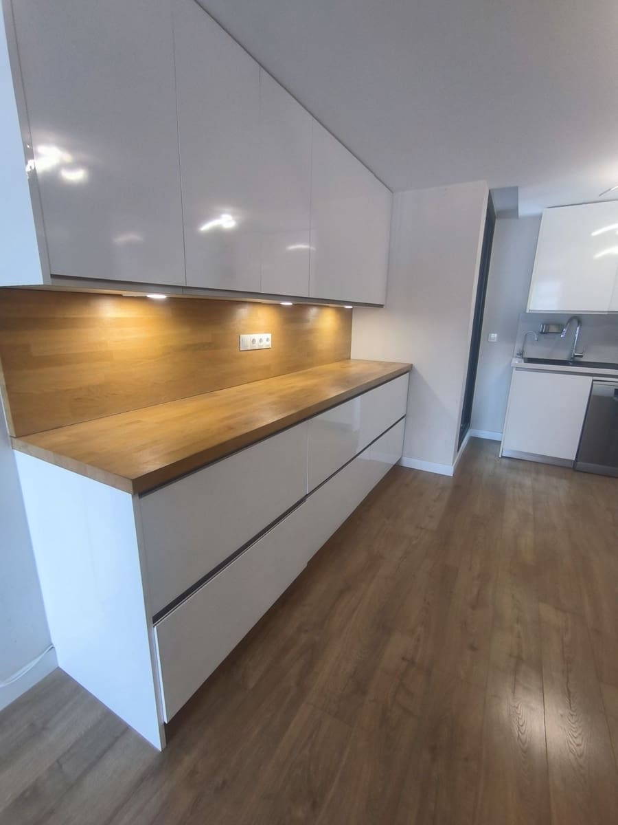 3 bedroom Penthouse for sale in Estepona with pool garage - € 700,000 (Ref: 9539918)