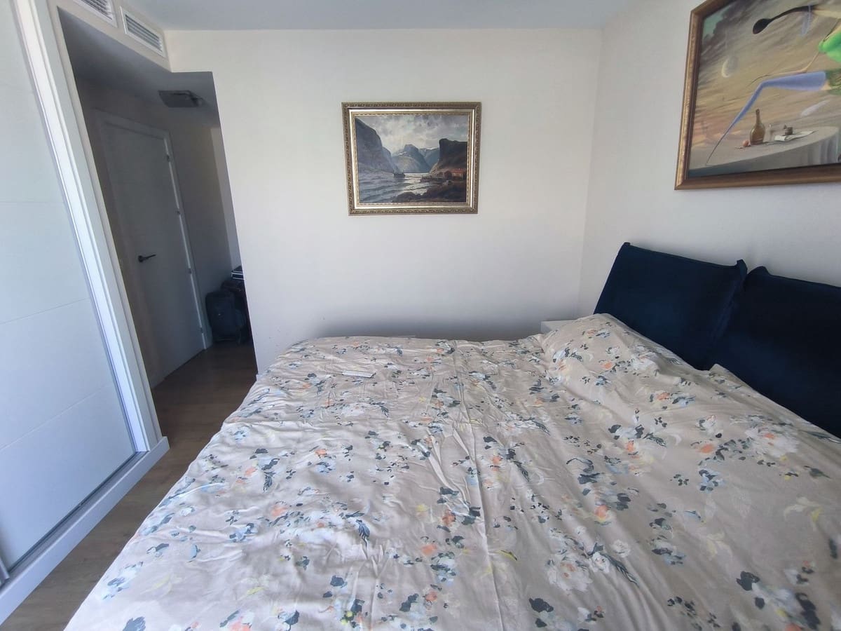 3 bedroom Penthouse for sale in Estepona with pool garage - € 700,000 (Ref: 9539918)