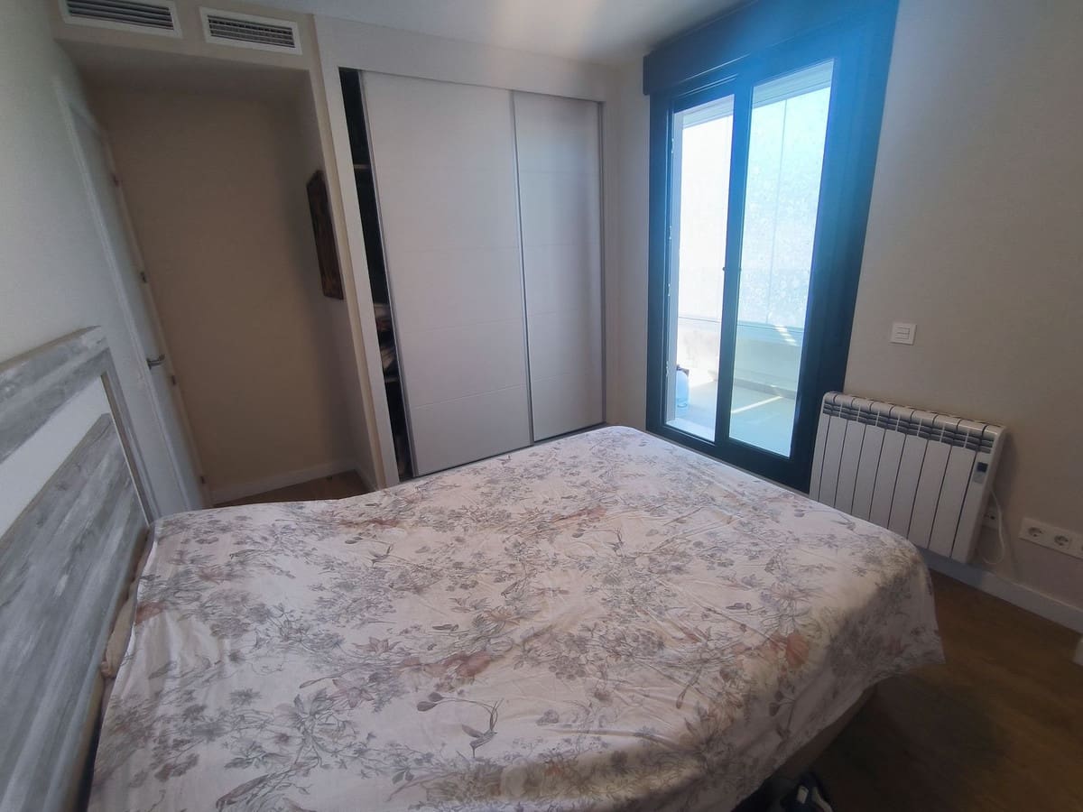 3 bedroom Penthouse for sale in Estepona with pool garage - € 700,000 (Ref: 9539918)