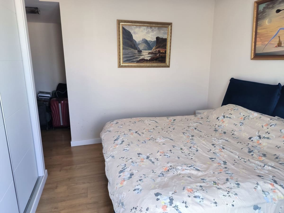 3 bedroom Penthouse for sale in Estepona with pool garage - € 700,000 (Ref: 9539918)