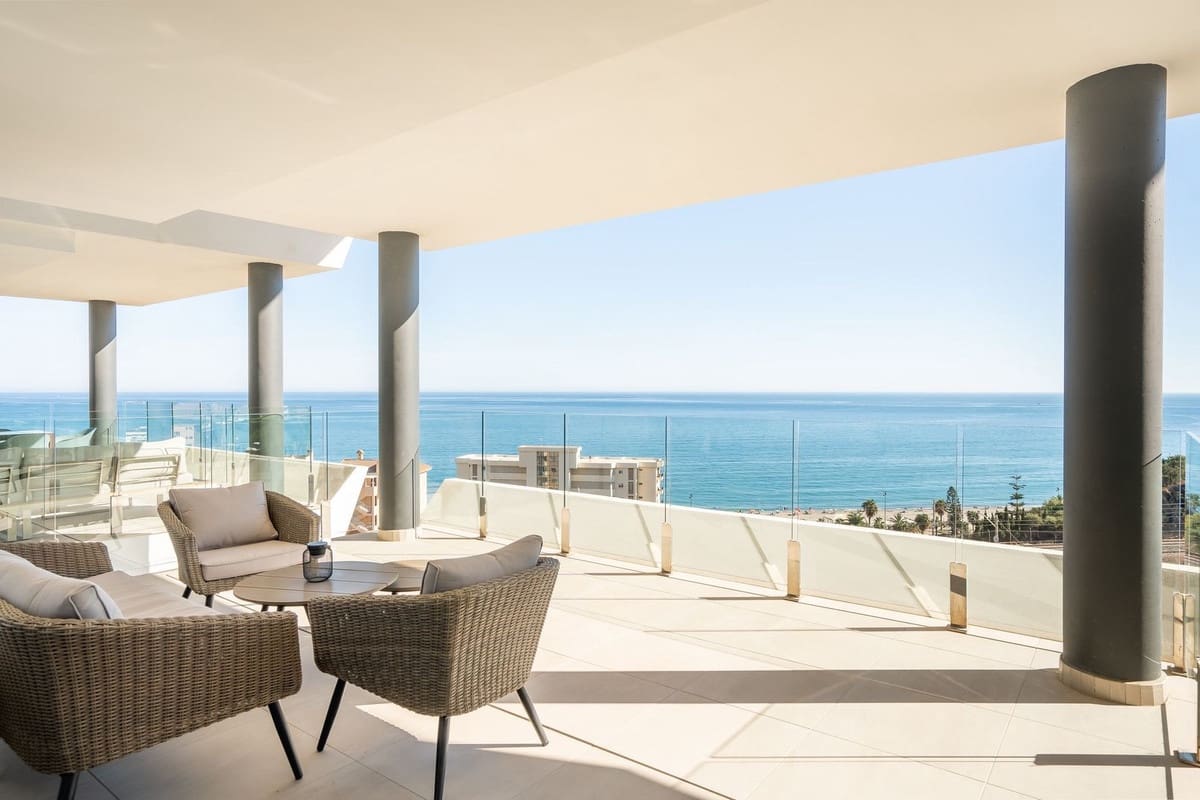 2 soveværelse Lejlighed til salg i Fuengirola med swimmingpool garage - € 709.000 (Ref: 9539921)