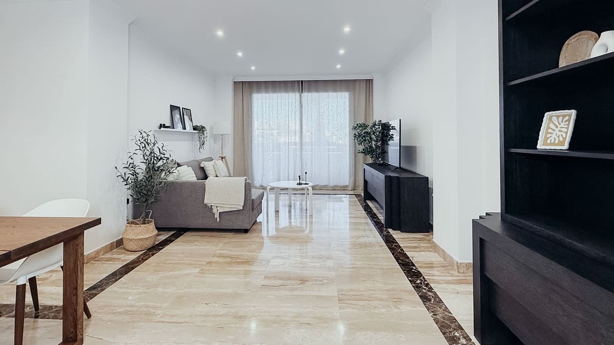 3 slaapkamer Appartement te koop in Estepona met zwembad - € 715.000 (Ref: 9539922)