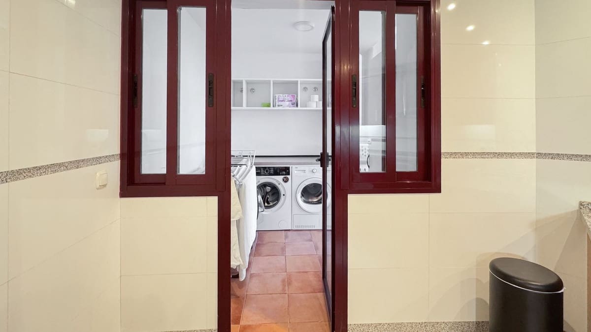 3 slaapkamer Appartement te koop in Estepona met zwembad - € 715.000 (Ref: 9539922)